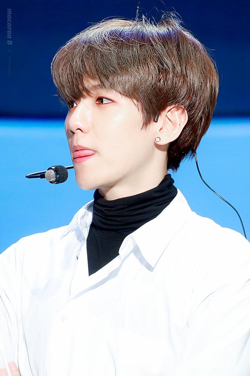 macaron__B's tweet photo. 181102 컴백 쇼케이스
템포 착장 너무 좋잖아😭😭
#백현 #BAEKHYUN #어디에도_없을_완벽한_EXO #EXO_TEMPO #EXO_DontMessUpMyTempo
https://t.co/tFrHshim7O
https://t.co/0m4VjQqLo9
https://t.co/RMbGxOvjFn
https://t.co/1RAbL5bcGF https://t.co/341IfUfaza