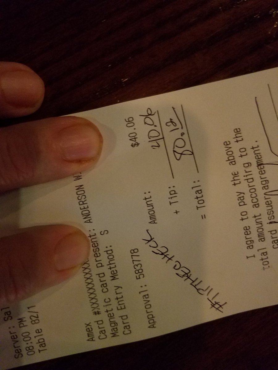 woodieand's tweet image. Here is my #tipthecheck. Jade's #firstdayofwork at @TiltedKiltPub in #LasVegas @TheLINQ with @HollywoodDebi