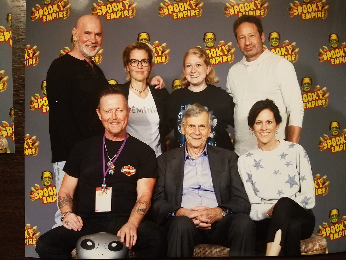 2018/10/27 - David at Spooky Empire at Caribe Royale Orlando - Page 9 DrDGbXXVAAAuk21