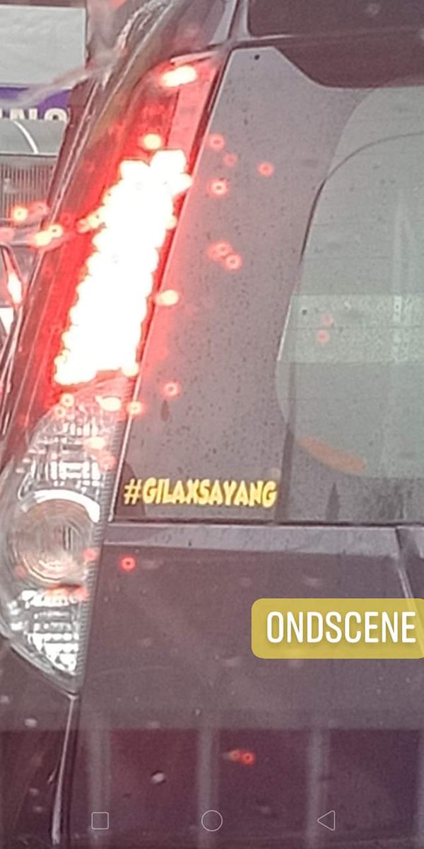 MyOndscene's tweet photo. Yang ni... Kalau tak sayang, berat masalahnya nanti.

Tapi tak pasti, sayang kereta atau sayang apa...

#gilaxsayang

#ondscene #YangNi https://t.co/If9nLL4C5k
