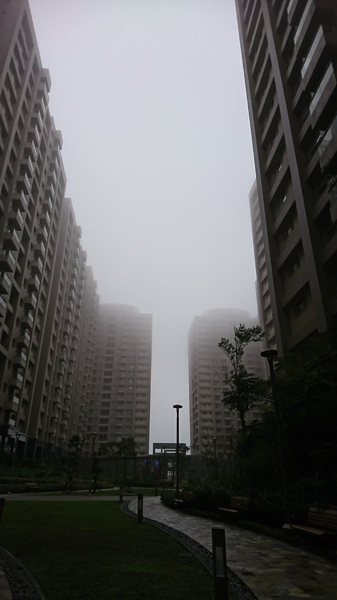 keikalin020460's tweet photo. 🌬☁☁🌁☁🌧☁🌧
😀How's the weather today💙💚💙💚💛💙💚💙💚 https://t.co/CxMksGZlzX