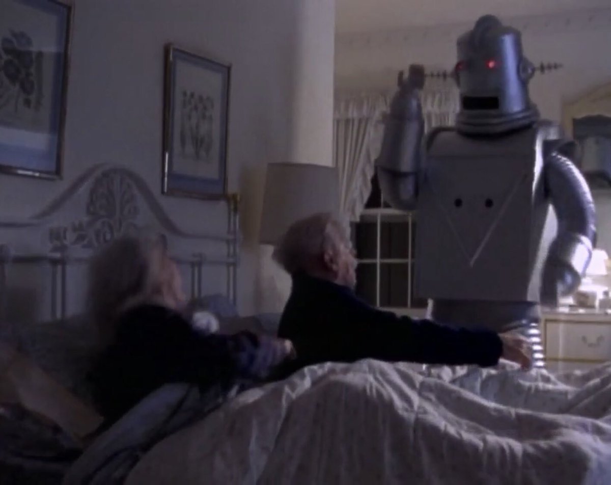 pulmyears's tweet photo. Caravan panic is aimed at seniors who fear that robots are stealing their medicines. #OldGloryInsurance #SNL https://t.co/nTIDo7N7zj