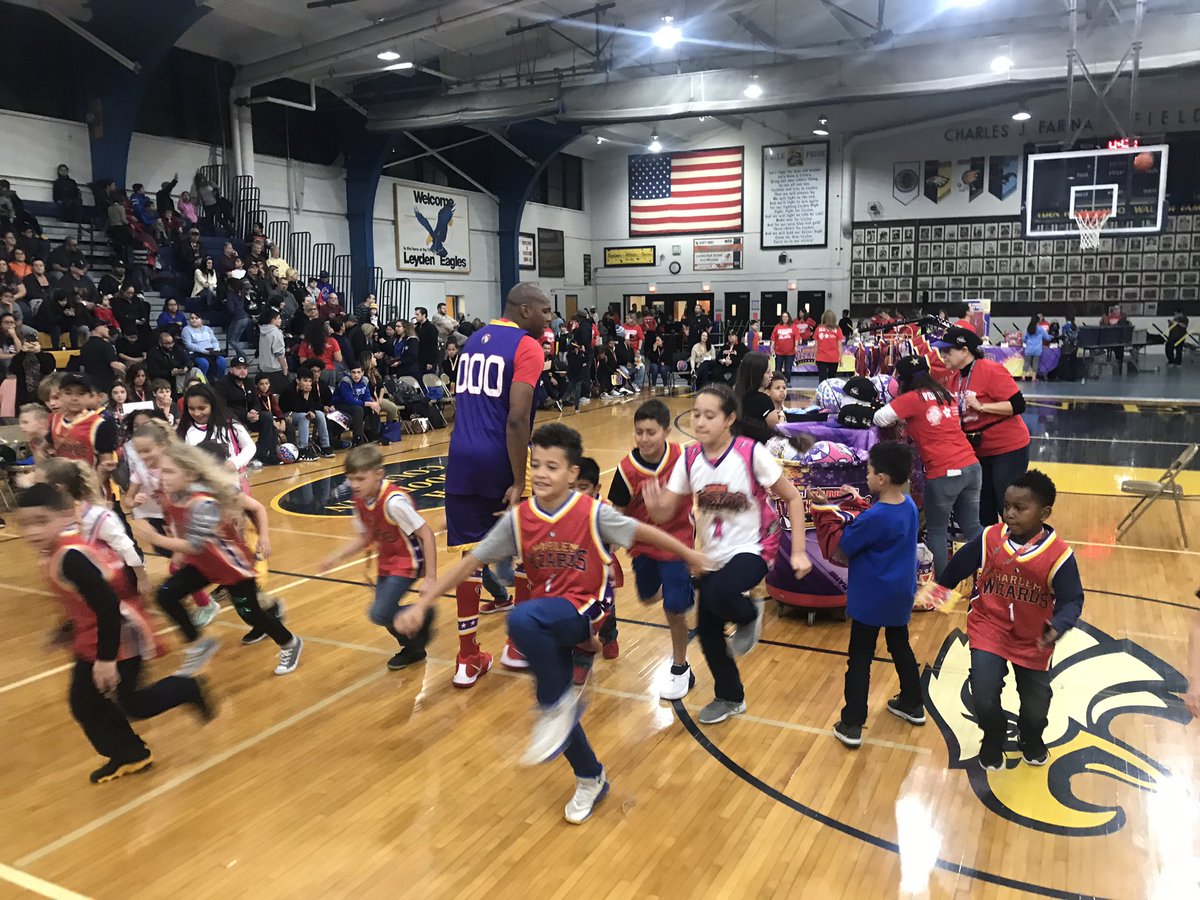 D84North's tweet photo. Thanks to the D84 PTA for putting together such an awesome night for our families with the #harlemwizards!!! #dolphinsplay #gamenight #welovepta #welovethewizards #d84ontrack https://t.co/bppJj62DLc