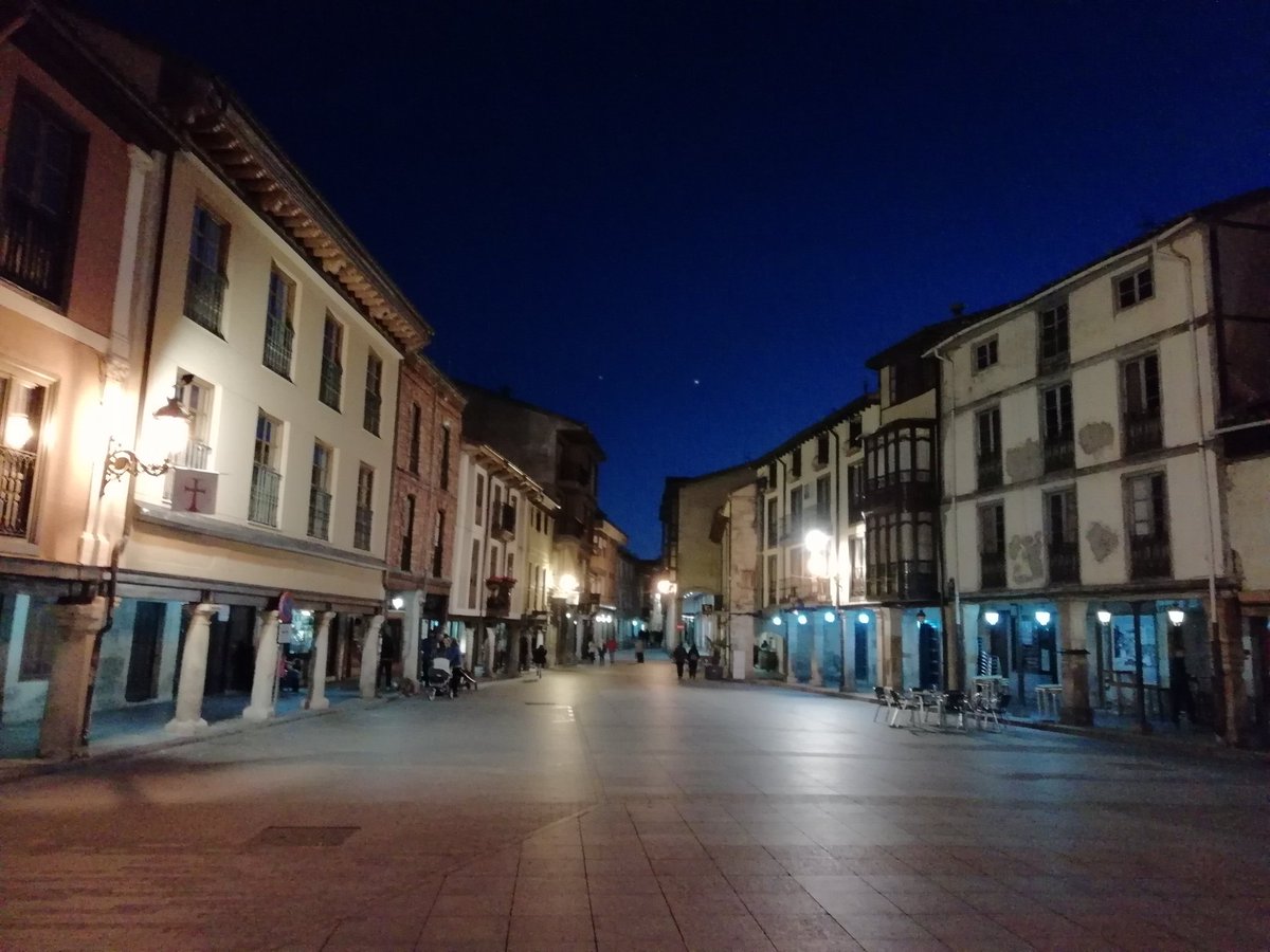 josecarranzr's tweet image. Nada cómo tomarte algo caliente en tu furgoneta. Tremendo la montaña palentina muy recomendable para los amigos de la furgoneta #furgovw2018 #enfurgomolamás #furgoadictos #CerveraDePisuerga