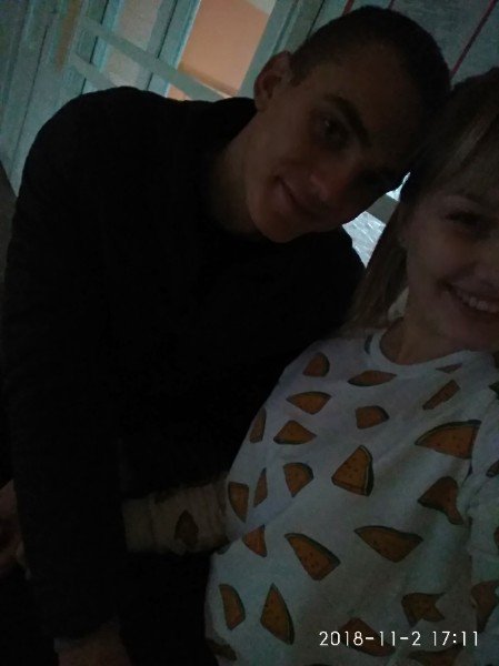 lola_frau's tweet image. В такую трудную минуту, рядом только он💕😍
#хочудомой
😢😔🏥💊💉