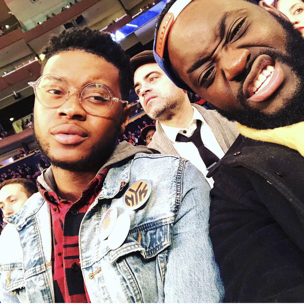 dwetmedamyo's tweet photo. Wanna wish my lil bro @wreckit_ralphie a happy birthday .. i watched this kid grow up thatโs my lil man, right hand, other half right here LOVE YOU enjoy your day #Dwetmedmayo #bro #watchou #happybirthday #loveYou https://t.co/gEKmLdLWhf