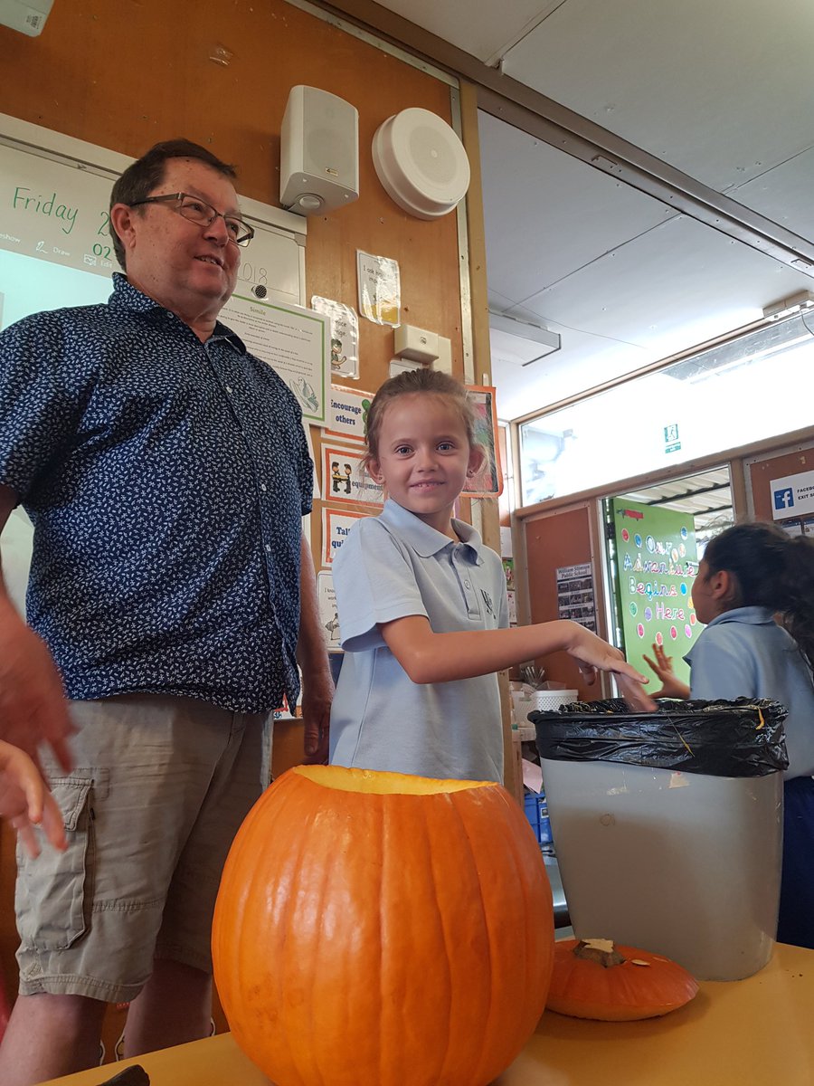 Stage 1 procedure writing this week featured 'Patch' the pumpkin! Thanks Mr Fisher for carving him up and sharing stories from your heritage! They loved it! #engagement <a href="/OurSchoolWSPS/">William Stimson P.S.</a> <a href="/the5currys/">Michael Curry</a>