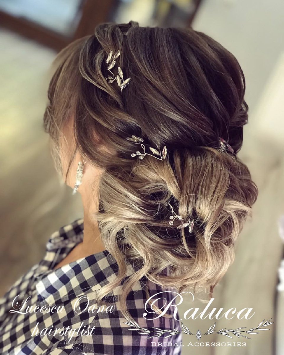Thanks for the kind words! ★★★★★ "Again, soo beautiful! I would definitely buy from this store again!" Anna S. etsy.me/2AJsGaj #etsy #weddings #crystals #earrings #hairwreath #rosegold #bridalaccessory #hairpiece #hairvine #bridal
