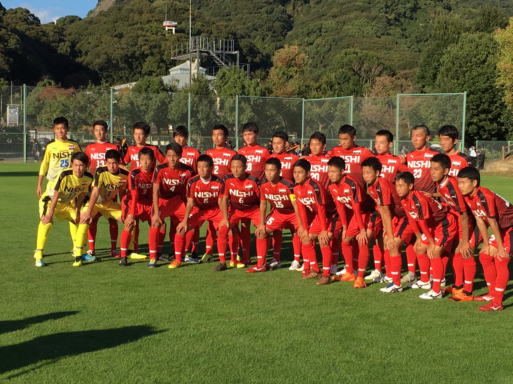 みち Auf Twitter 高知西高選手権決勝進出 すごいね 2連覇目指して頑張れ 優勝するぞ 高校サッカー 選手権 高知西高校 決勝進出 T Co Z309wnqazh Twitter