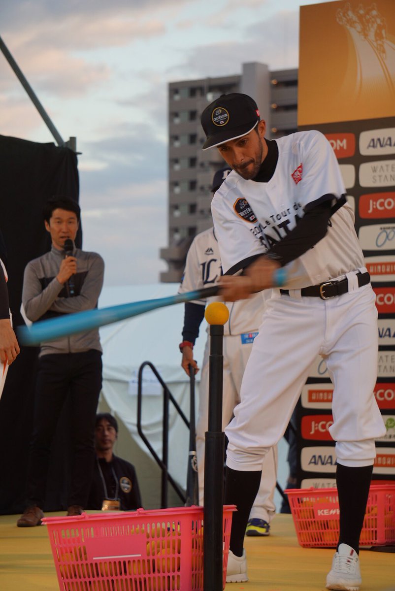 あきさねゆう サイバナ Na Twitteru 左 コンタドールのバッティングフォーム 右 イチローのバッティングフォーム 体重移動がしっかりしてるから 打球が遠くに飛ぶんですね こないだはサッカーうまかったですし スポーツセンスの塊ですわ コンタドールは笑