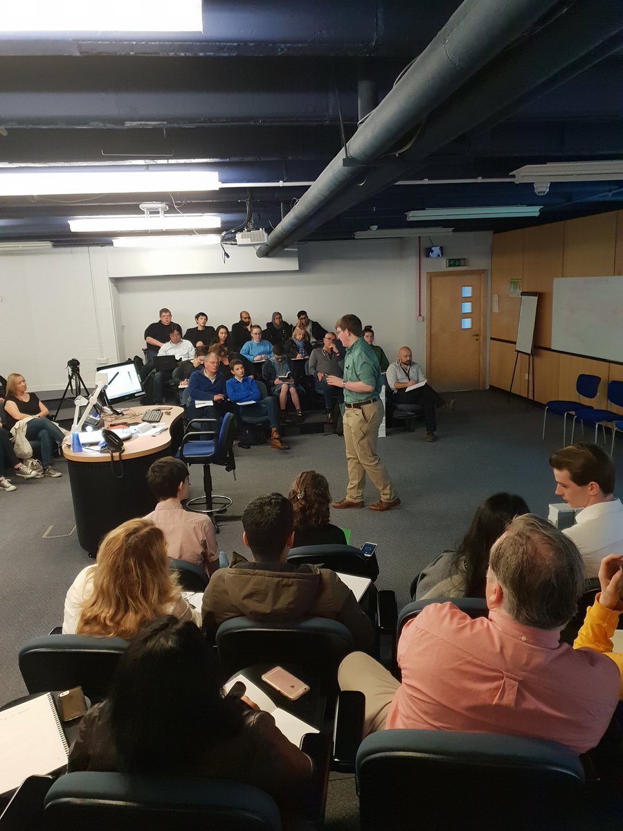 MedicMentor1's tweet photo. Excellent job from Adam Borland who has been with us for 4 years now - great to hear all about his time at @standrews as a current student #NHWStirling https://t.co/4DnGn4FB6z