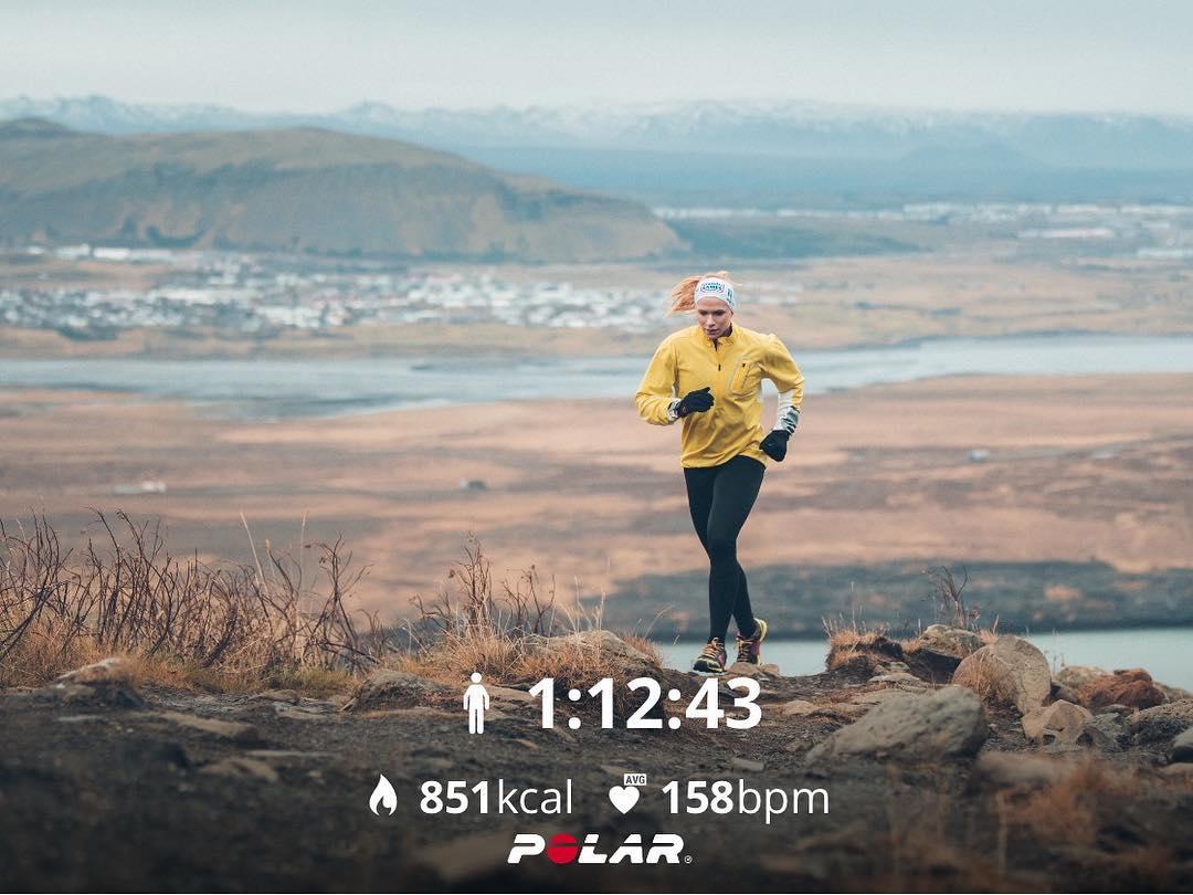 PolarGlobal's tweet image. We may be more used to seeing Polar athlete, and two-time fittest woman on earth @IcelandAnnie, surrounded by kettlebells, sleds and squat racks. 🏋️‍♀️ 

That doesn’t stop her from scaling a mountain, whilst listening to @taylorswift13.

#BloodSweatAndData #PolarVantageV