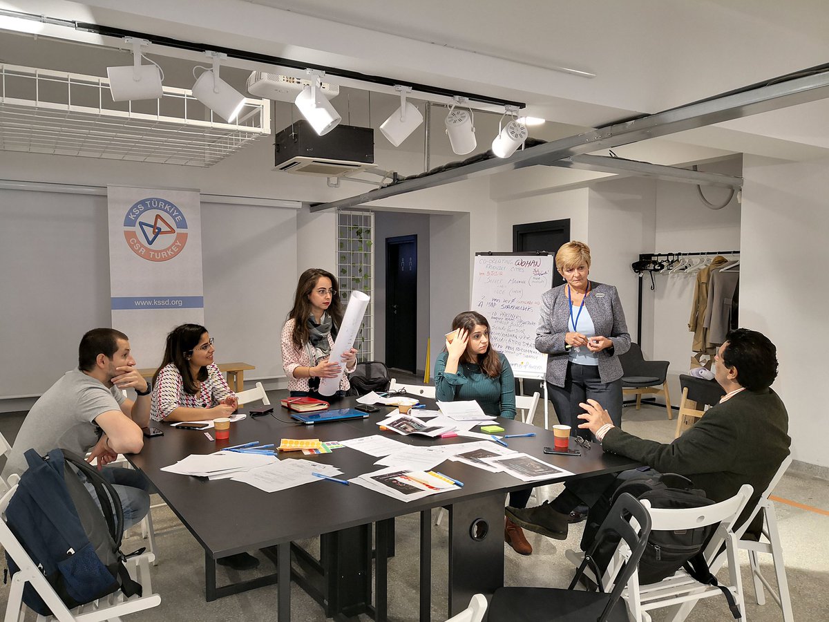 DiplohackIst's tweet photo. Second day on Diplohack Istanbul!
#hackingSDGs
@CSREuropeOrg https://t.co/PaDvBBqK9v