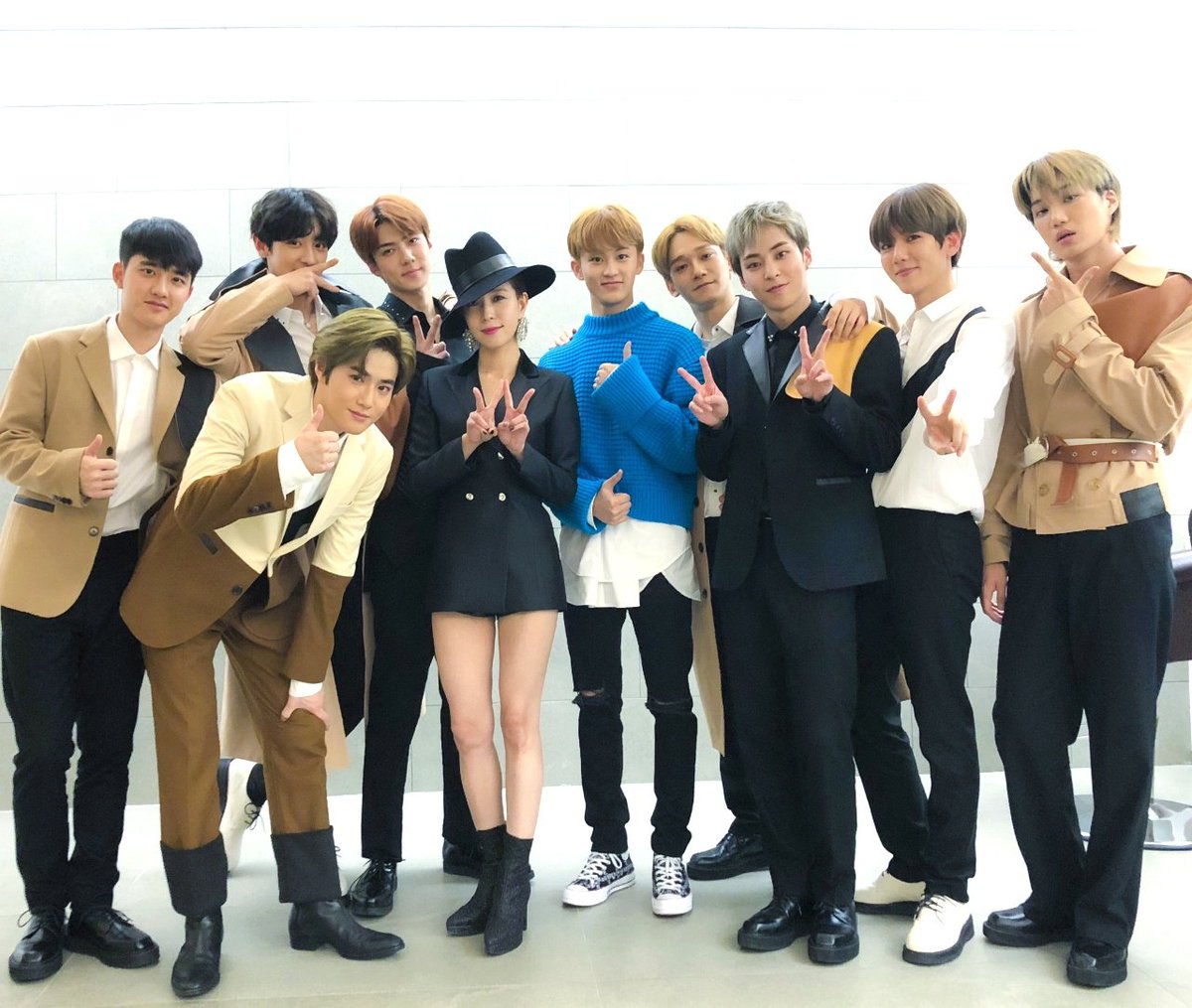 [📸 #BoA #EXO feat. #MARK (#NCT)] ⠀⠀⠀⠀⠀⠀⠀
‘#Woman’으로 활약 중인 #보아, #엑소 의 ‘DON’T MESS UP MY #TEMPO’ 컴백 그리고 MC #마크 와의 만남! ~ 👏

<a href="/BoAkwon/">BoA</a> <a href="/weareoneEXO/">EXO</a> <a href="/NCTsmtown/">NCT</a> #음악중심