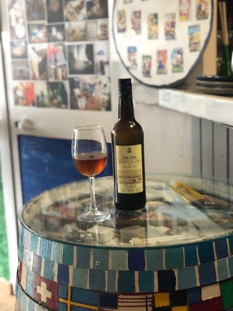 El Fino se transforma en un elegante amontillado tras su bendita crianza oxidativa <a href="/BodegaGColosia/">Gutiérrez-Colosía</a> 
#sherrywine #sherrylover #sherrymx