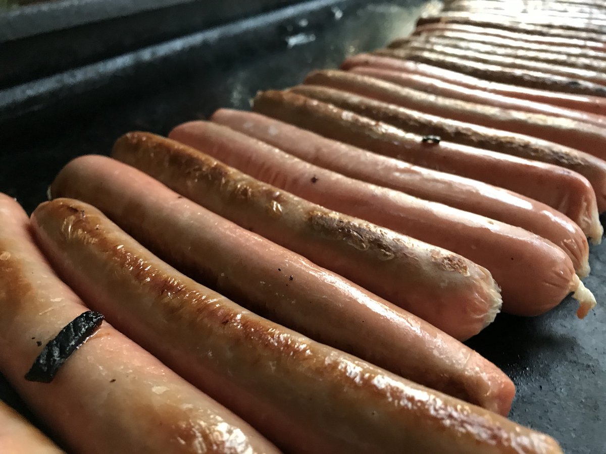 Snags are good and ready. Come on over for a cheap dinner and good evening of #family fun. #clayfield #brisbane
