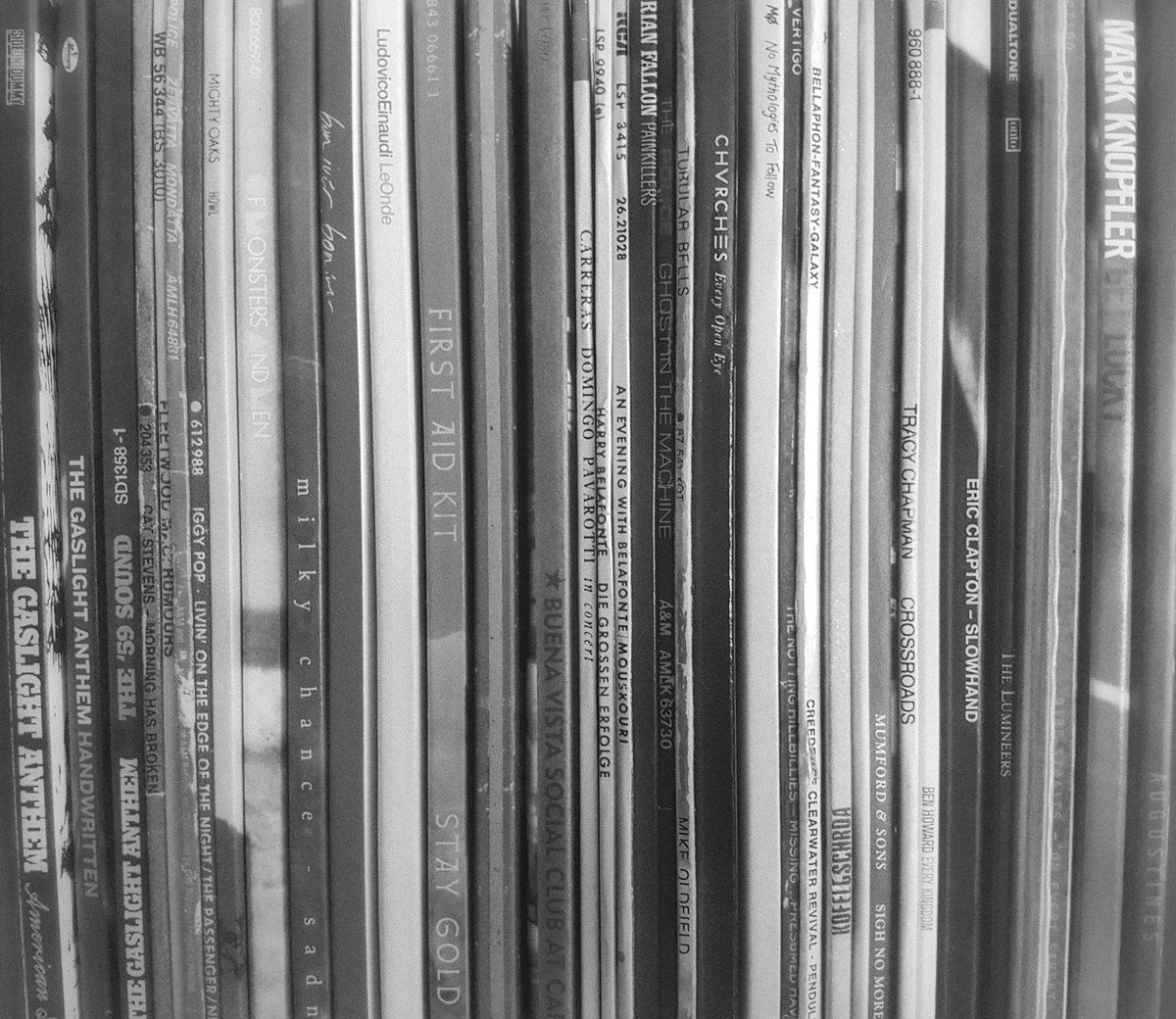2/7
Seven days, seven black &amp; white photos of your life. 
No humans, no explanations.

Challenge someone new each day.

I was challenged by @freely_wf

I nominate  <a href="/Flackerlicht/">Flackerlicht</a>

#blackandwhitechallenge
