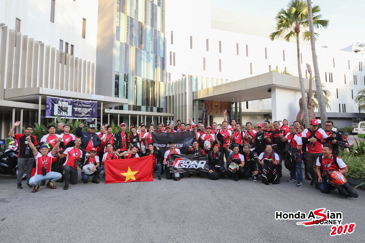 Honda 2 Wheelers Racing Hearts Adrenaline Rush And The Anticipation To Meet Honda Moto Gp Stars Big Bike Riders From India Indonesia Thailand Vietnam Malaysia And Philippines Gear Up To
