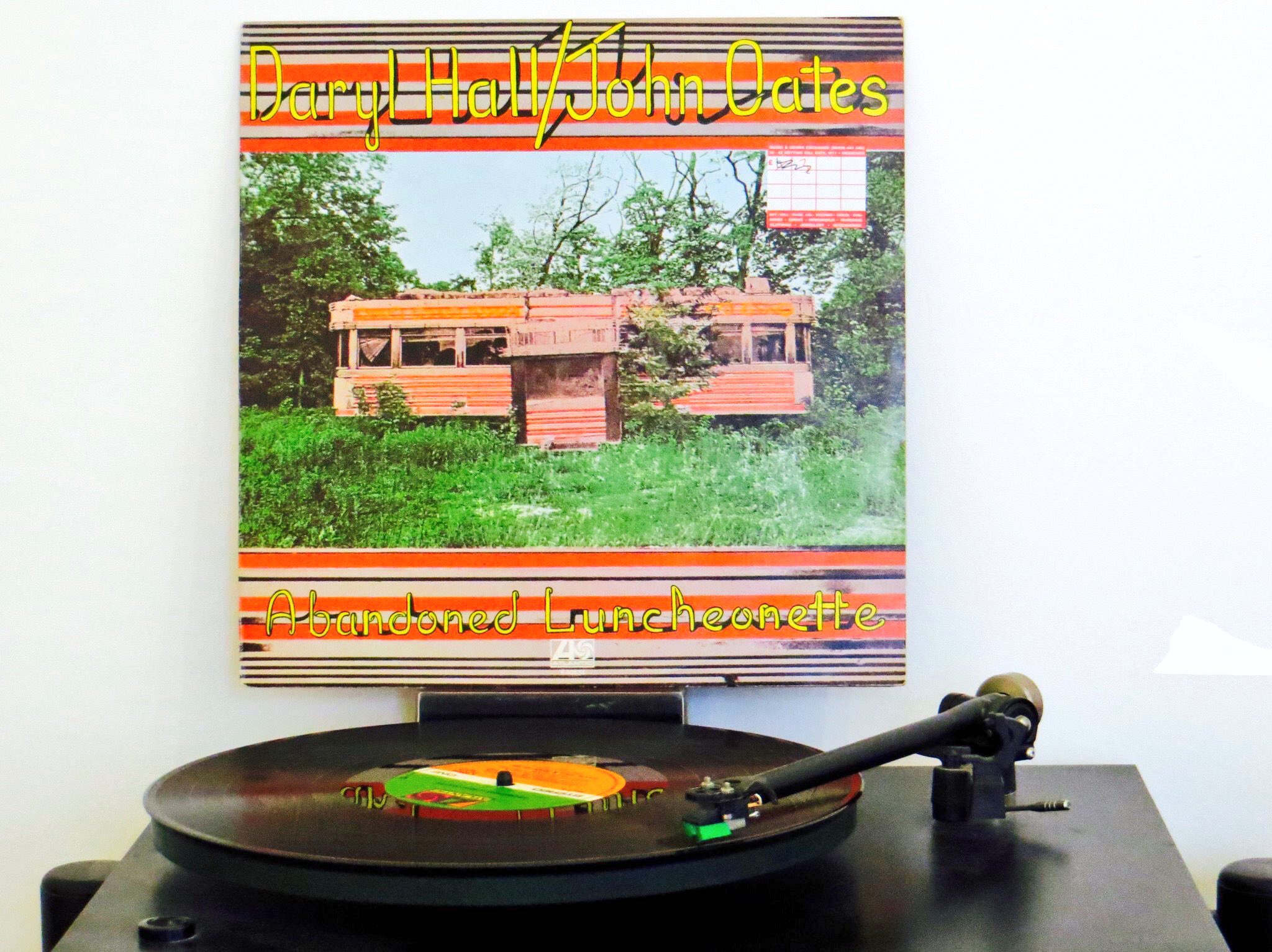 Happy 45th birthday to the exquisite Abandoned Luncheonette LP by Daryl Hall & John Oates
 