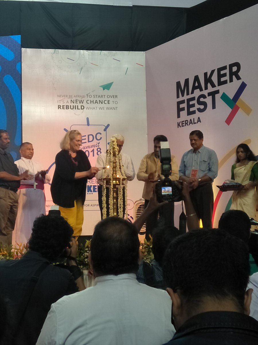 fasil_paloli's tweet photo. IEDC SUMMIT & MAKER FEST 2018
inauguration by Sherry Lassiter, CEO and President, The Fab Foundation.
#iedcsummit2018 https://t.co/YmnVEp8EnT