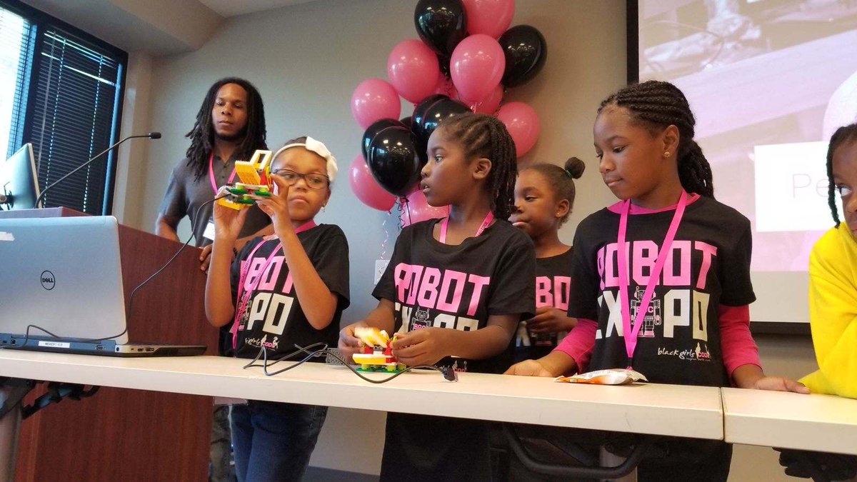 CConigland's tweet photo. We are gearing up for round two of Black Girl Code of Houston on December 1st to be held on the campus of HCC! Want more of my Aldine students from all ethnicities! 
#pushingfemalerobotics https://t.co/ygOOYJ6iNg