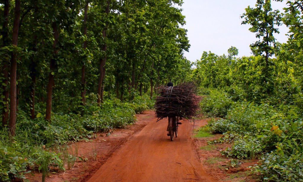 online hidden hands in the market ethnographies of fair trade ethical consumption and corporate social responsibility research