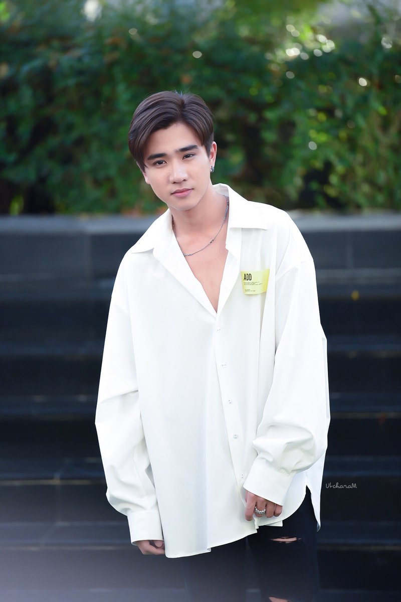 bambi2552's tweet photo. Your shirt.... I can even jump in 😆💕
How can someone be CUTE + HANDSOME
😭💕💕💕💕💕💕💕💕💕
#รอยยิ้มของชูครีม
#PerthTanapon
#JustALook
#AndYouCanKillMe 😭🔫💕💕💕💕
📷 crd: 🙏💕 https://t.co/MAYxFK28Tb