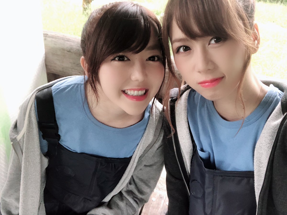 ooyachaaan1228's tweet photo. 初センターの曲名は
「池の水をぬきたい」です！！

池の水ぜぶん抜く大作戦のテーマソング。
私にとってとても大切な曲になりました。

泥にまみれて魚を捕まえてたら
こんな事になるなんて。

改めて、私は本当に本当に周りの方に恵まれて支えられていますっ
幸せです、ありがとうございます。 https://t.co/jq9hyYYSzy