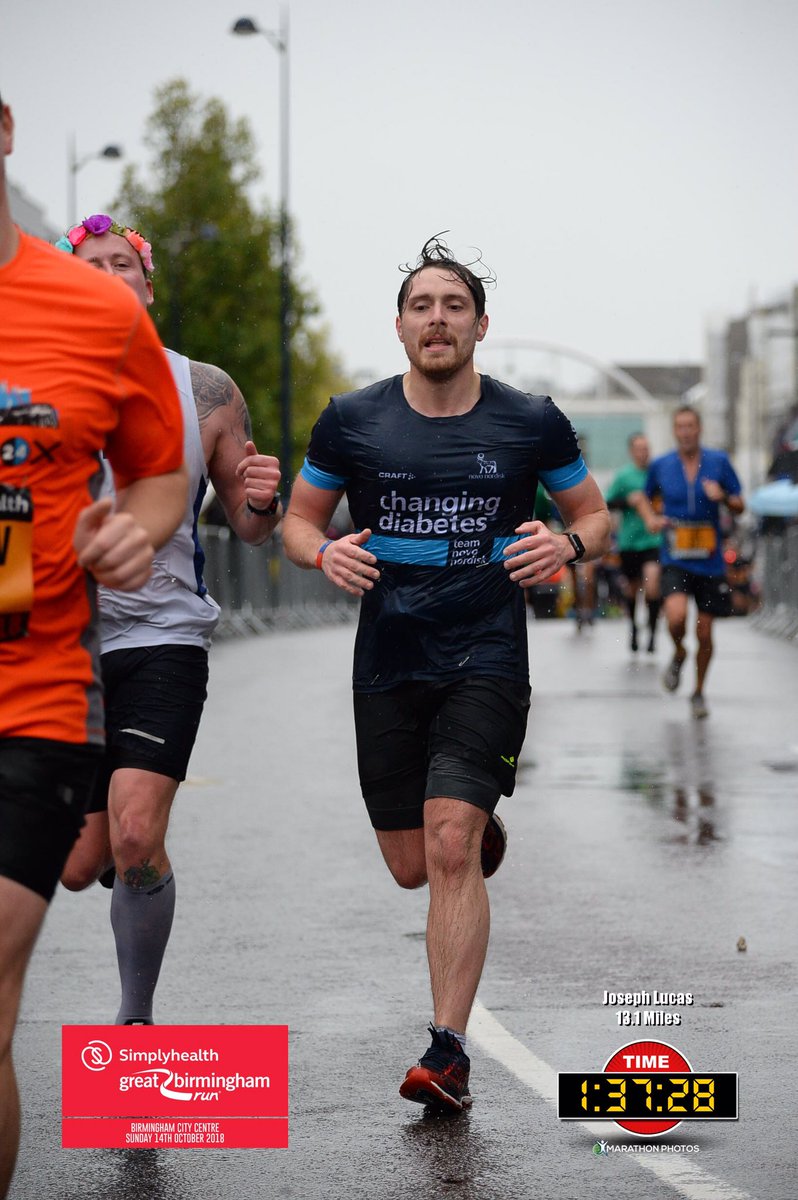 Joesie's tweet photo. New PB at Birmingham half 3 weeks ago (1hr37) trying to raise awareness for #DiabetesAwarenessMonth @DiabetesUK @Diabetescouk #T1D https://t.co/7ah3MYbg9Y