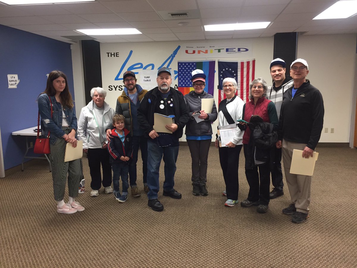 IdahoDems's tweet photo. Volunteers in Coeur d’Alene and Moscow! #GOTV #idpol #idleg https://t.co/TSSDobFDCY