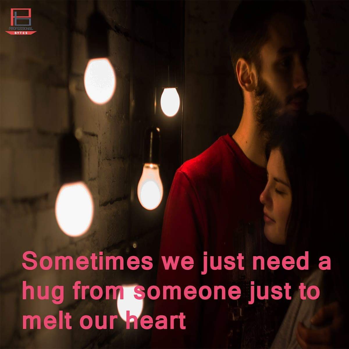 ProfessionalBy1's tweet photo. Ahh that warm hug 🙂🙂 #lovedones #warmhug #feelings #heartmelting https://t.co/GQl6KbsAYE