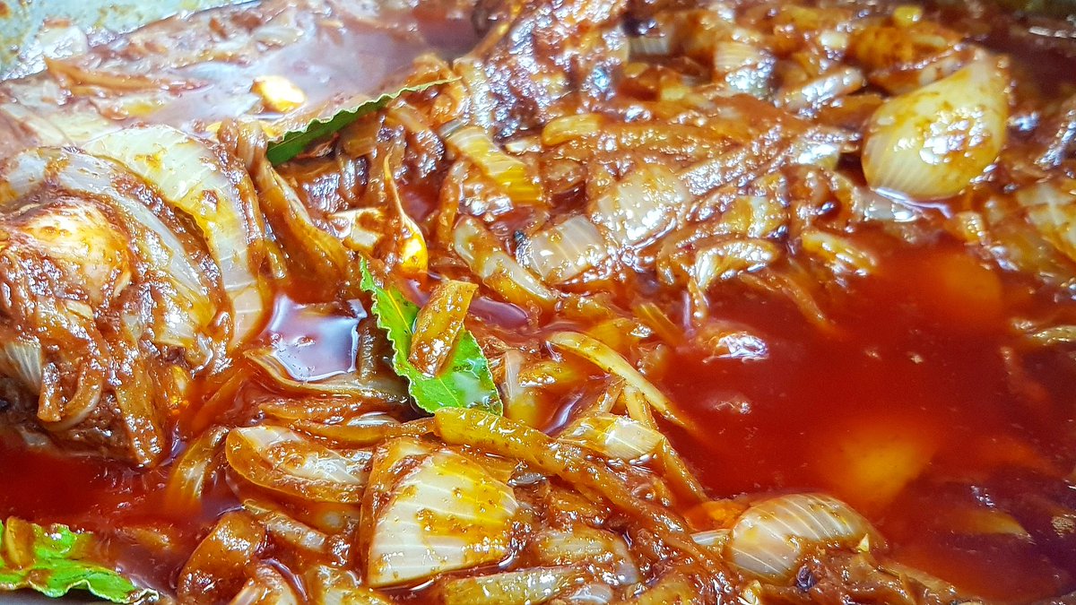 Rzurito's tweet photo. Santa vizcaína de todas las salsas 😇😇😇
#zurito #producto #gastronomía #pozuelo #Madrid #orgascu https://t.co/cQZNV9KIKf