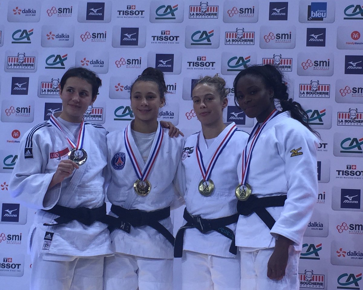 francejudo's tweet photo. 🥇Faïza MOKDAR (PSG Judo), 17 ans, est championne de France seniors 2018 en -52kg (1re de l'Histoire du judo français à gagner la même année le titre en cadette, juniors et seniors)
🥈Marie ORSINI (US Orléans)
🥉Astride GNETO (ESBM Judo)
🥉Pénélope BONNA (JC Pontault Combault) https://t.co/O0IfvSm4dJ