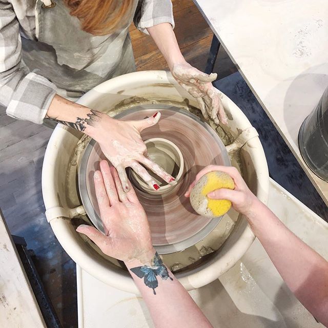 A helping hand at @farmhousepottery .
.
.
.
. 
#bythebarkers #ourplanetdaily #nakedplanet #neverstopexploring #takemoreadventures #gearednomad #visualscollective #visualsofearth #exploretocreate #visualsoflife #peoplescreatives #passionpassport #theoutbound #worldtravelbook …