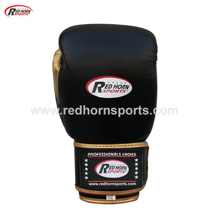 redhornsports's tweet photo. #RHBG_90545, ISO 9001 Certified
#RHS_LEATHER_BOXING_GLOVES #BOXING_GLOVES #TWINS_MUAYTHAI_GLOVES
Made of Genuine Leather.
Designs, Logos, Colors, Sizes etc can be customize.
#RED_HORN_SPORTS #SHAMRAZ_SPORTS
redhornsports@yahoo.com https://t.co/Is3yosxU3D