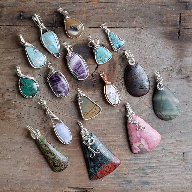 sagebrushbeyond's tweet photo. New pieces!
.
.
#vikingmine #turquoise #nevadaturquoise #realturquoise #directfromthesource #rhodonite #chrysocolla #tigeriron #picturejasper #amethyst #larimar #bluelaceagate #druztagate #silverjewelry #wirewrappedjewelry #turquoisecabochon #turquoisecโฆ https://t.co/ER0uhBztGY https://t.co/4H1Q3wGhcq