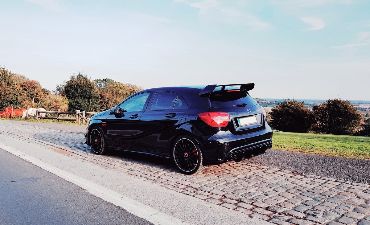 MercedesAMG's tweet image. Clear skies and nothing in front of you but the horizon. What could be better?

[Mercedes-AMG A 45 | Csn: 7.3-6.9 l/100km | CO2: 171 - 162 g/km]

Thanks to #AMGAddict Peter Rommelaere for this image.