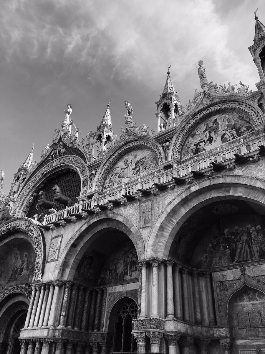 #blackandwhitechallenge Nominated by @SarahKasper3  😄
3⃣/7⃣
🗓️ 7 days
📸 7 pictures
🚷 no people
📵 no text