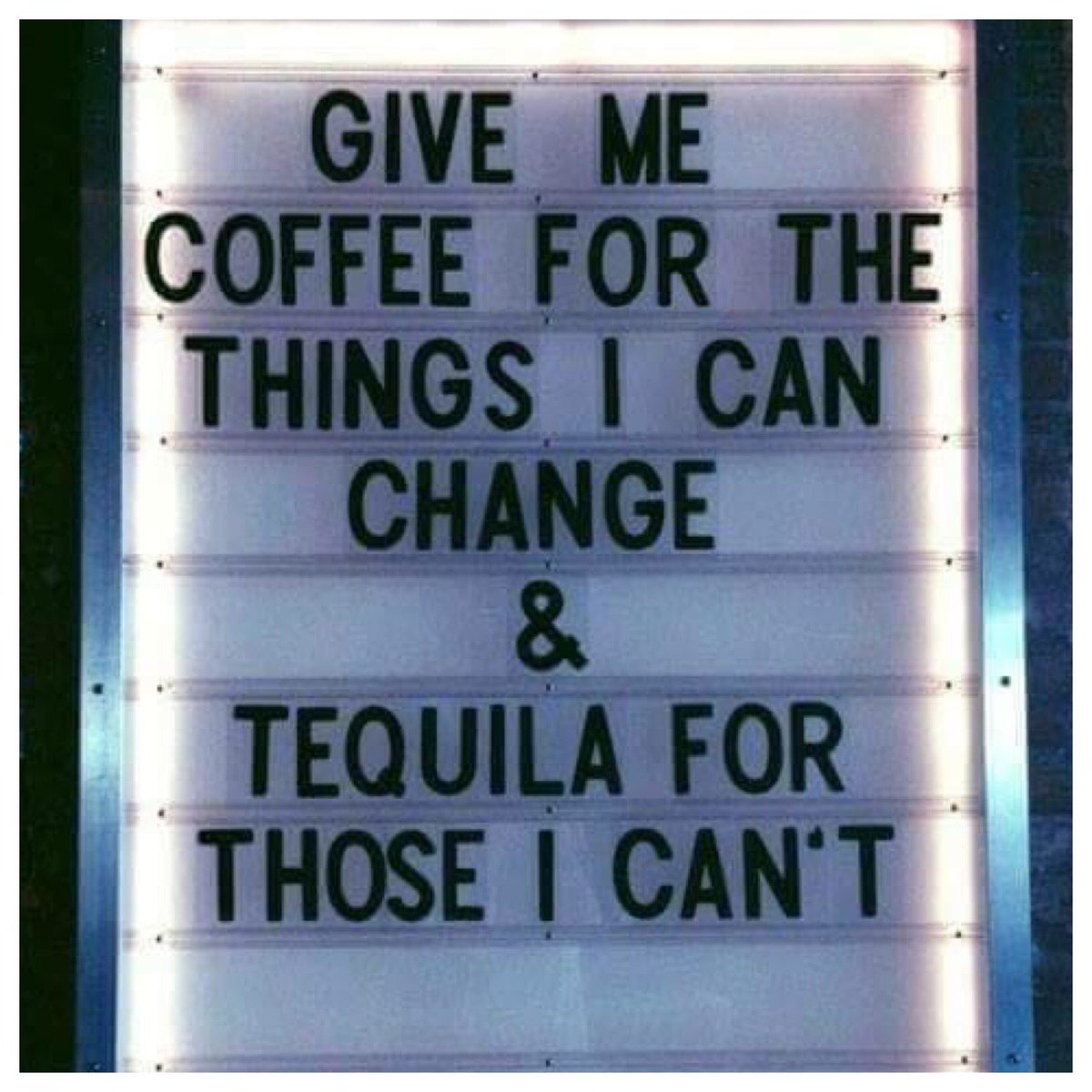 We have tequila, and lots of it! 

#elguaposdowntown #downtowntulsa #dontguapbelievin #guaptilyoudrop #tequila #weekendfun #918 #margaritas #frozenmargaritas #rocksmargarita