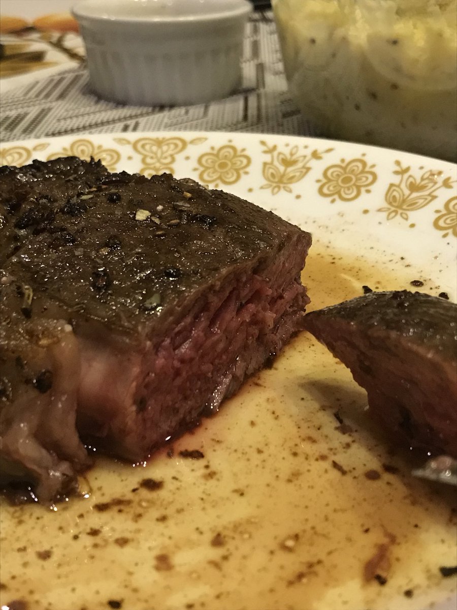 deleoncharmaine's tweet photo. Date night at home on a holiday. Bolzico beef rib eyes 🥩 from @rarefoodshop cooked to perfection by @JetLuga, some mashed sweet potatoes 🍠 and red wine 🍷😍❤️ https://t.co/Kn2dsGlClX