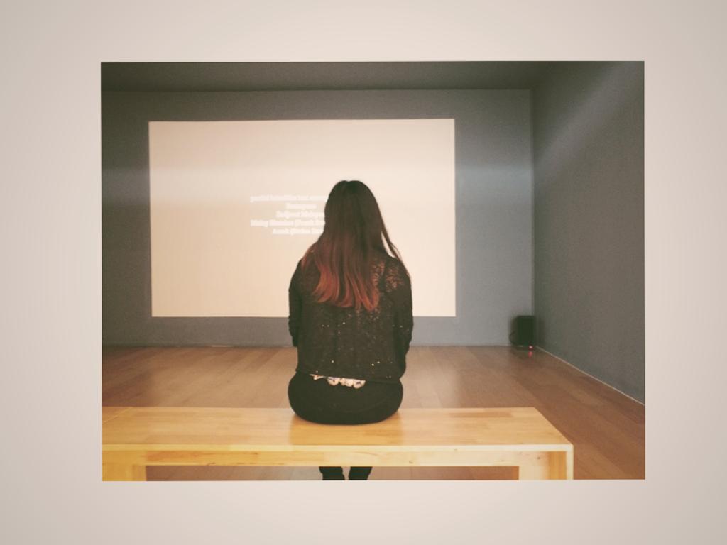 I know it's long gone,
And that magic's not here no more,
And I might be okay,
But I'm not fine at all.
เรารู้ดีว่ามันก็ผ่านมานานแล้ว
เวทมนต์พวกนั้นมันได้จางหายไปแล้ว
เราคิดว่าตัวเองจะไม่เป็นอะไรหรอก
แต่ความจริงแล้วเราก็ไม่ได้โอเคอย่างที่คิด