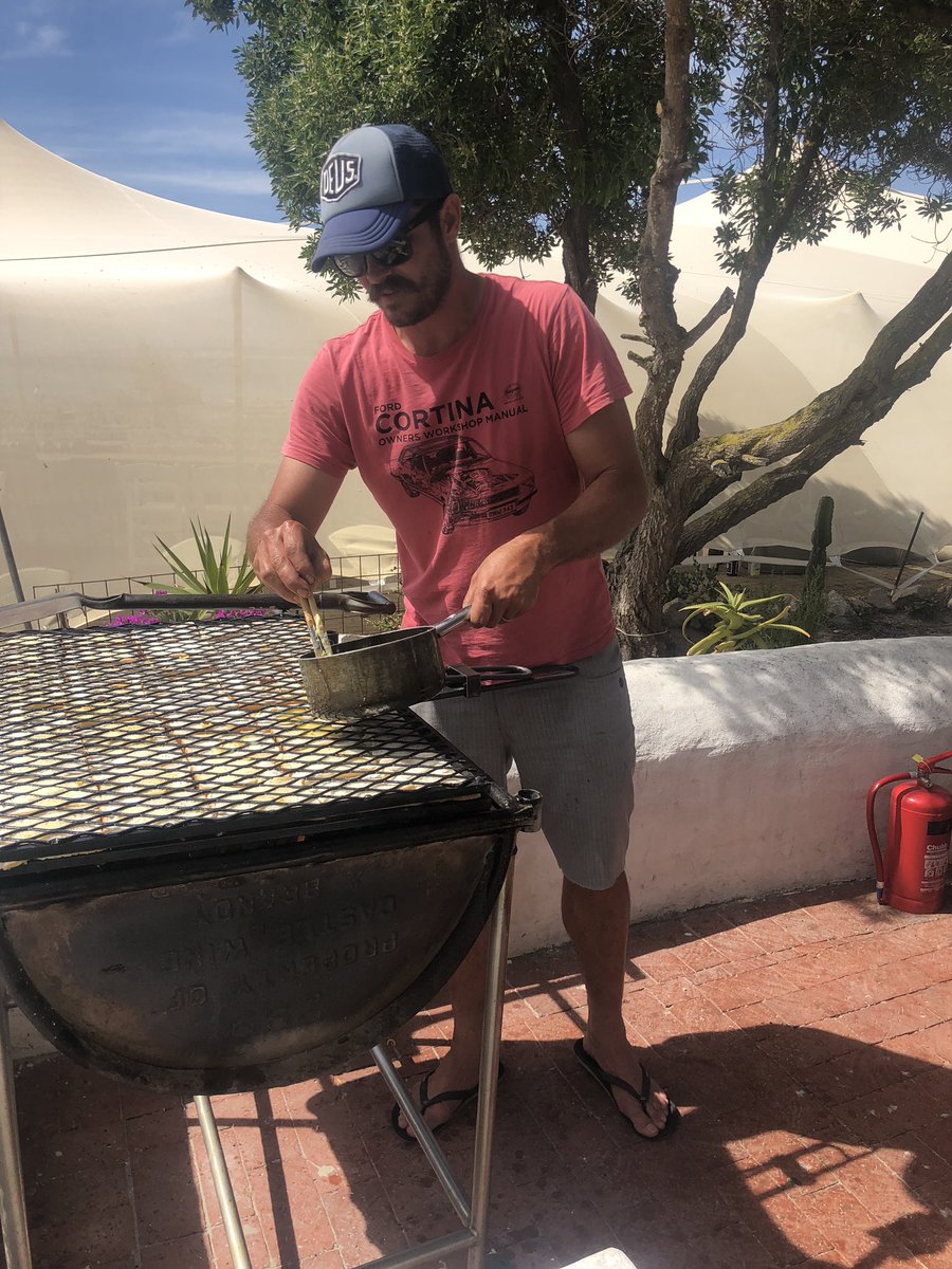 grapevines's tweet photo. Callie doing what he loves the most ! #swartland #shf18 https://t.co/a7tG0IgrBs