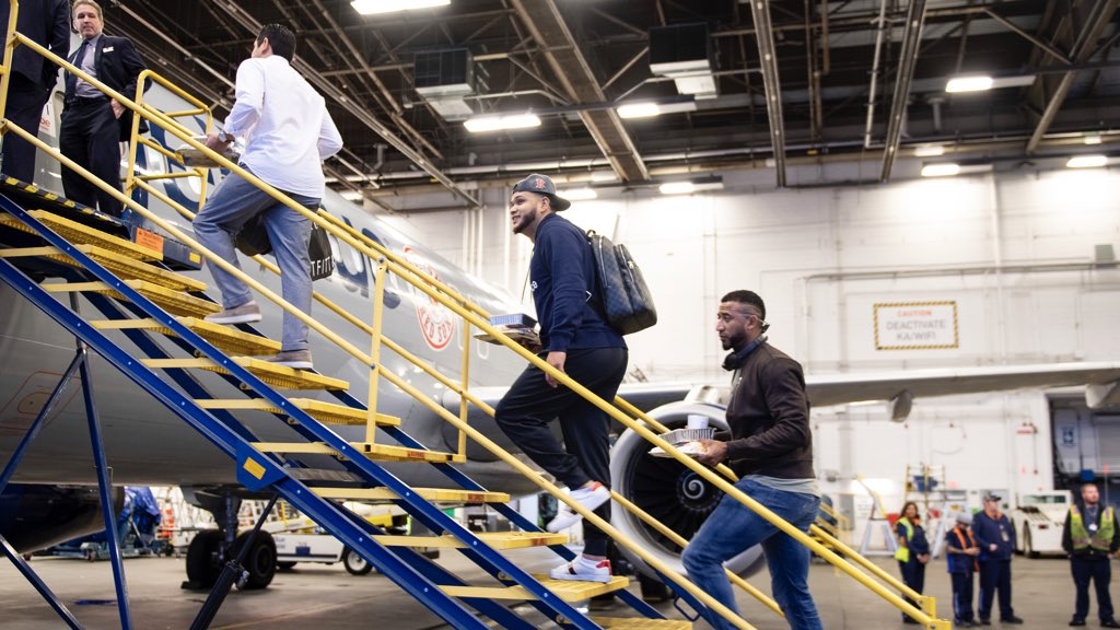 RedSox's tweet photo. Now boarding! ✈️

#CorasHome 🇵🇷 https://t.co/oBnxAcO2U2
