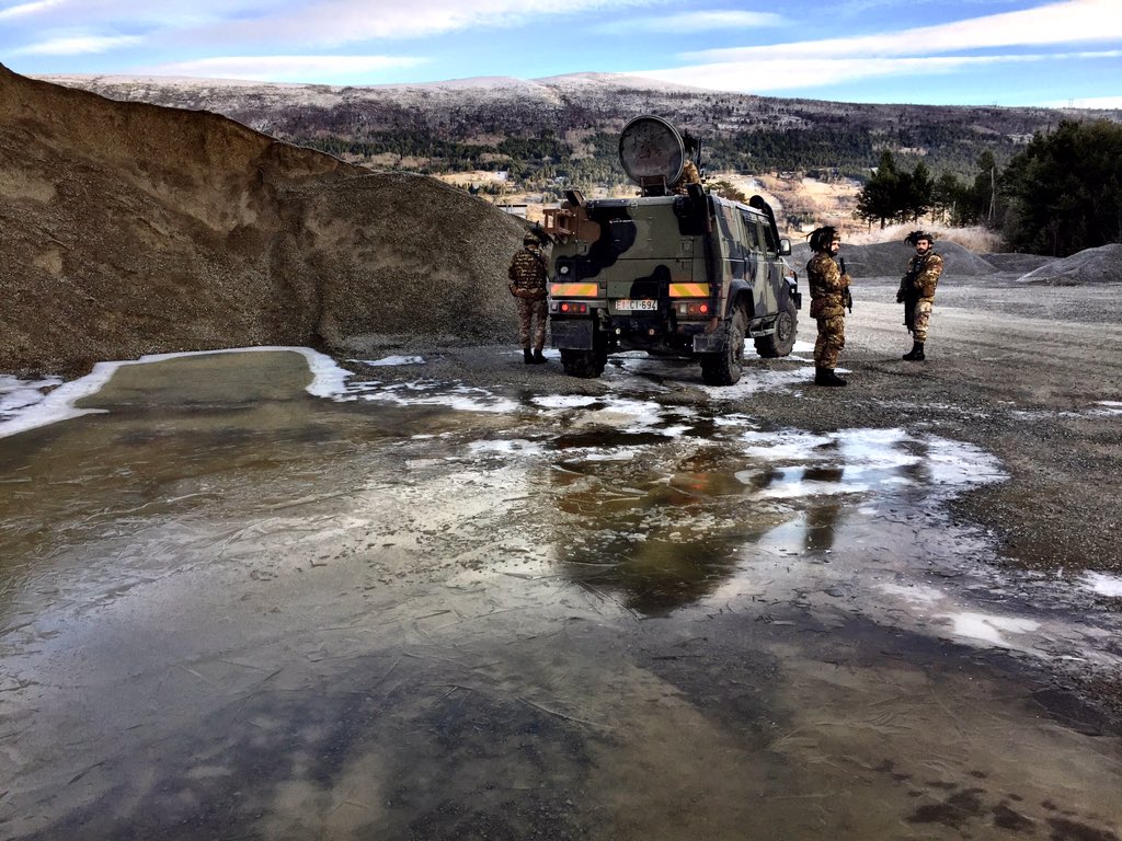 Javierdelias's tweet image. Hoy en #TridentJuncture18 #Nato  con tropas españolas e Italianas preparando contraofensiva contra americanos de #Oppdal .
@USembassyMadrid @SpainNATO