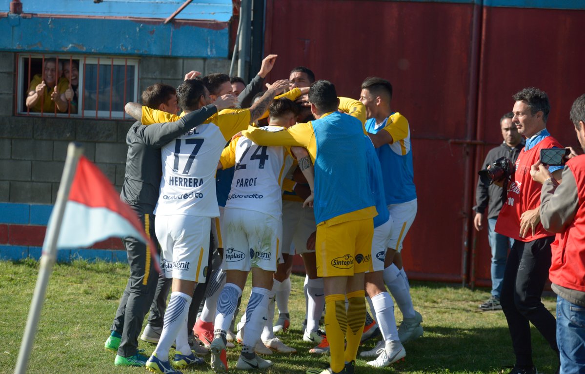 felirsala's tweet photo. QUE PASA TE DUELE LA COLA? @CANOBoficial https://t.co/OHkTpUAwLh