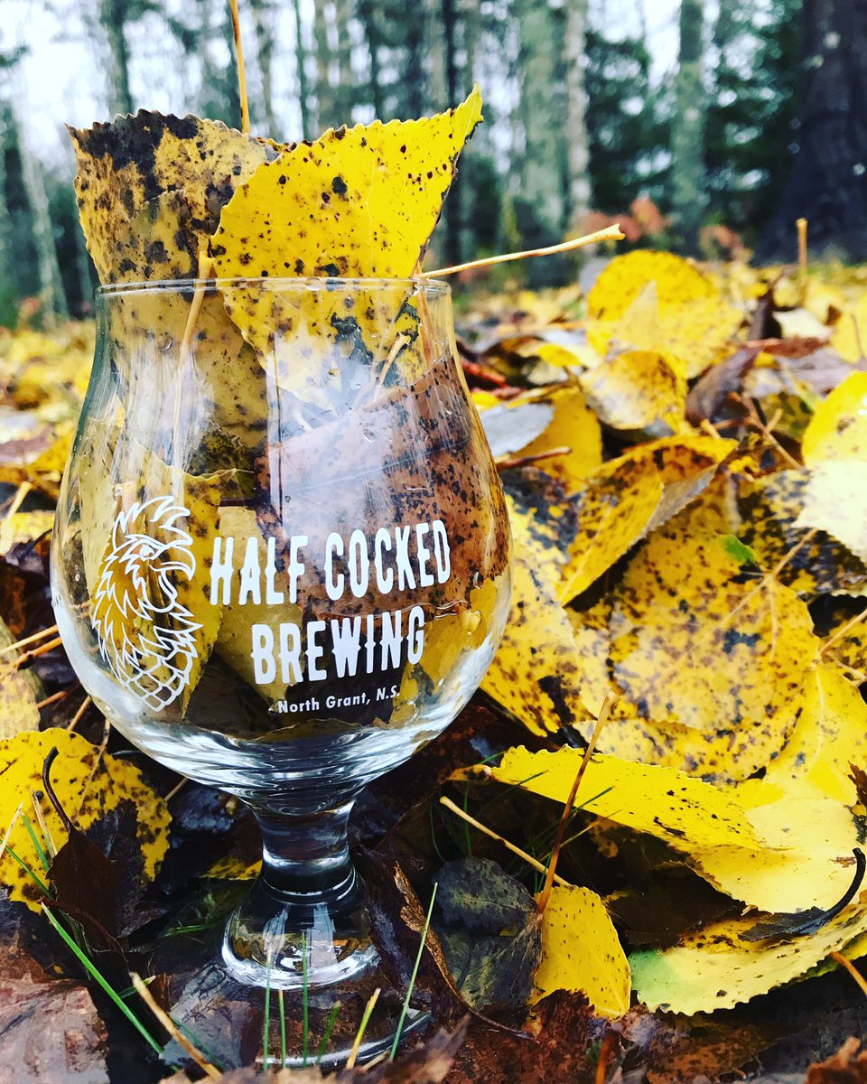 Pints flights and growler fills from 3-6 today!!!!  We promise to put beer in your glass unless your feeling the leaves 😁#yourlocalbrewery #smallbatch #fall #Saturdaypints #craftbeer #NorthGrant