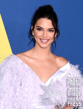 Happy Birthday Wishes to this lovely lady Kendall Jenner!    