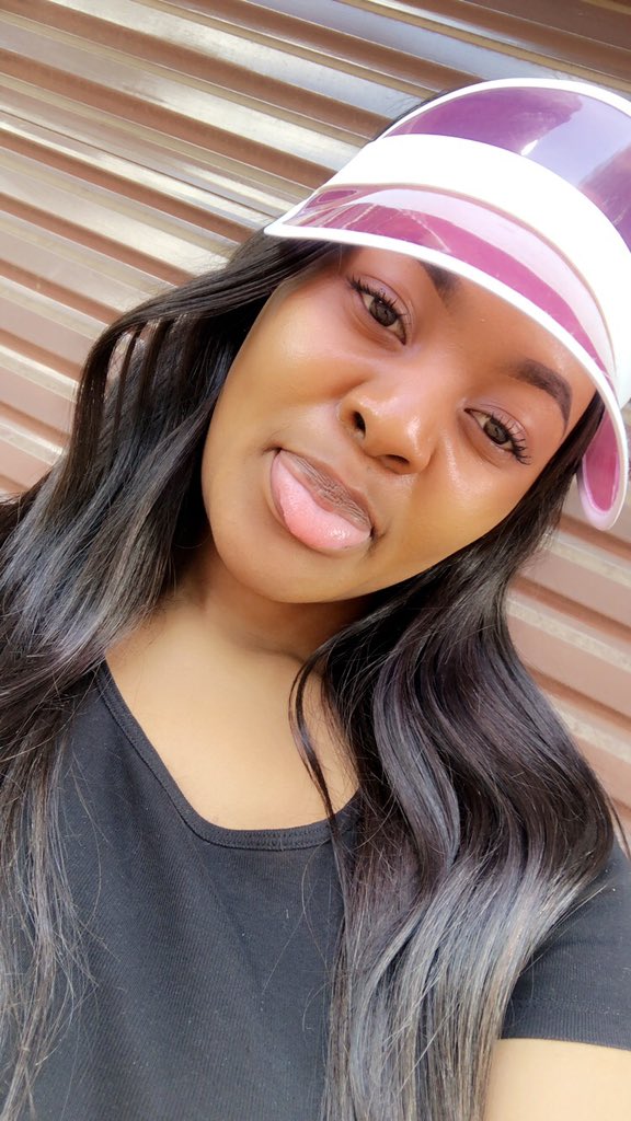 MolebogengMoMo's tweet image. Candy.