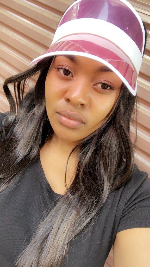 MolebogengMoMo's tweet image. Candy.