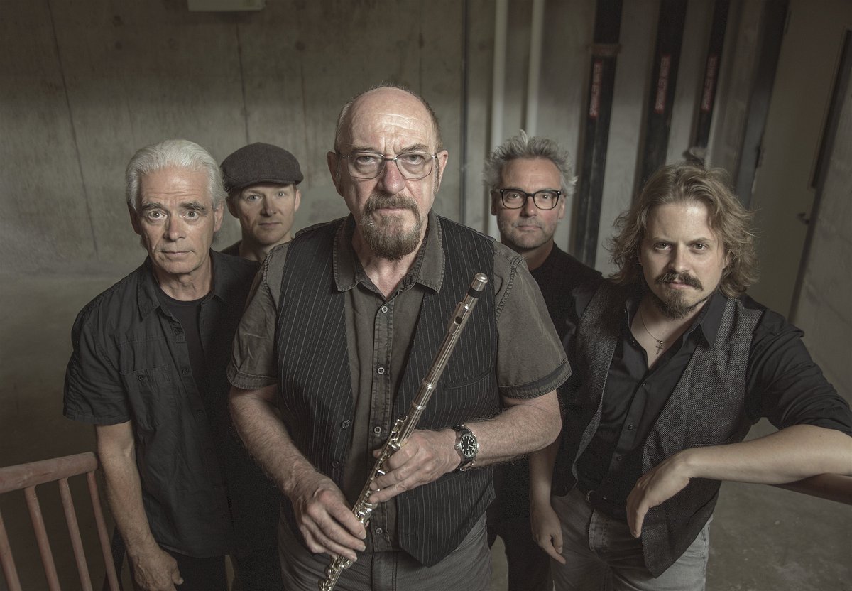 concetera's tweet photo. Yay! @jethrotull für den Calwer #Klostersommer 2019 bestätigt. Die Legenden des Progressive Rock stehen am 2. August auf der Bühne. 

Tickets gibt's jetzt schon hier: https://t.co/WrICdZzMLl #jethrotull https://t.co/PnAte8xfj3